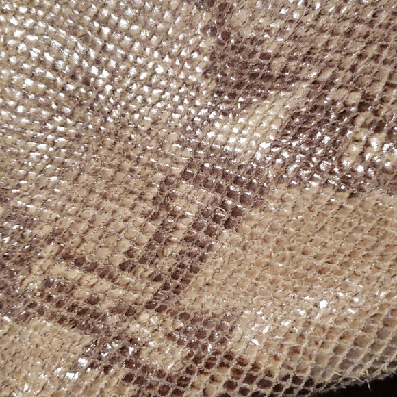 COACH ~ LEATHER SNAKESKIN CROSSBODY ~ BEIGE ~ SMALL - Picture 9 of 13